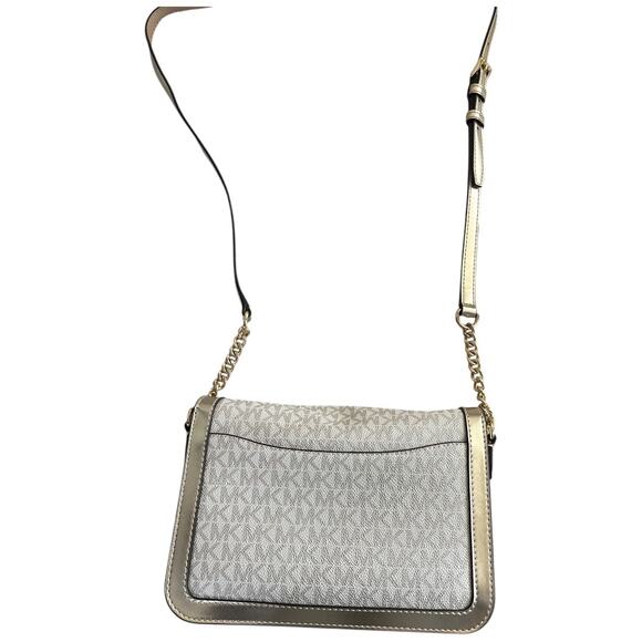 Michael Kors Leida Medium Shoulder Crossbody Bag Pale Gold Metallic Logo NWT - Picture 2 of 13